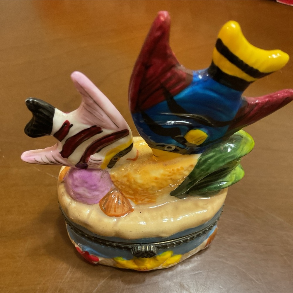 Porcelain Fish/Ocean Trinket, Pill, Jewelry Box. Still Has Original Tag.